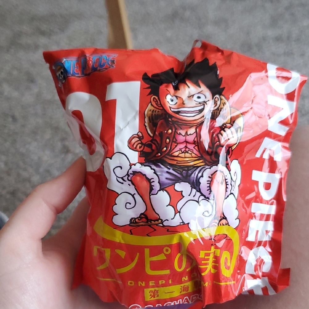 One piece blind bag Figure